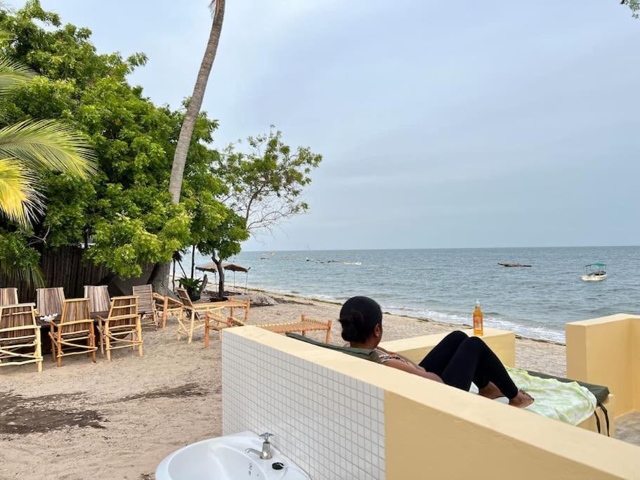Lui Ushongo Beach House Pangani Extérieur photo